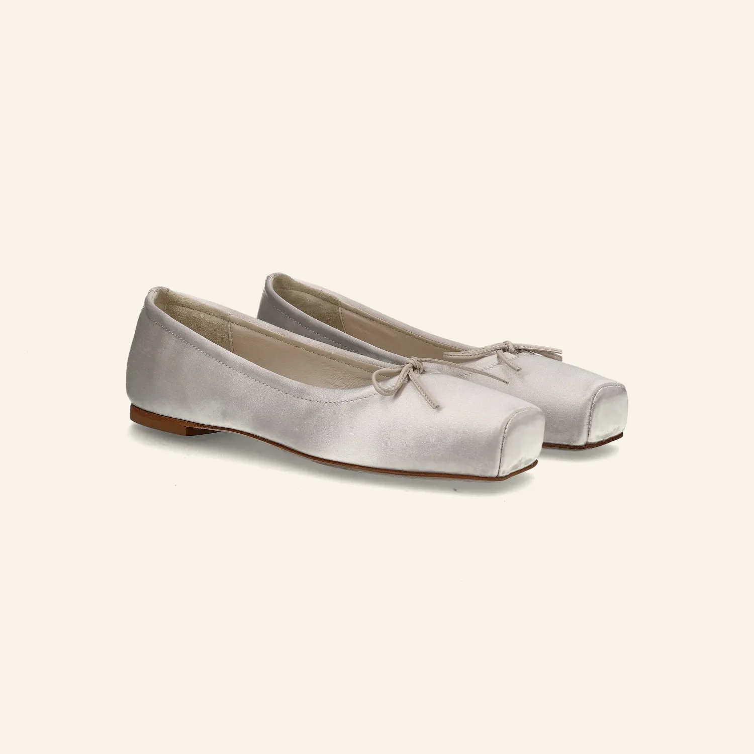 GABRIELLA | Creamy Satin